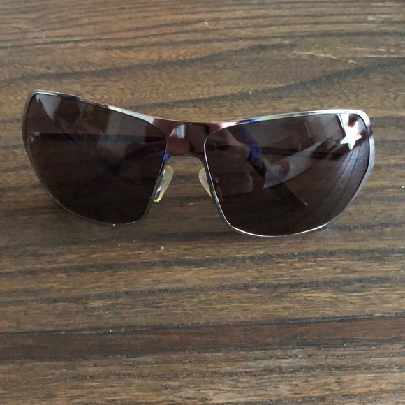 Dior Sunglasses with star accent - Picture 1 of 3